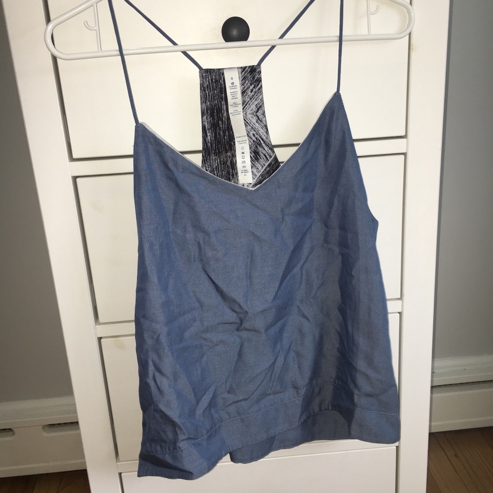 Lululemon going out tank top NWOT
